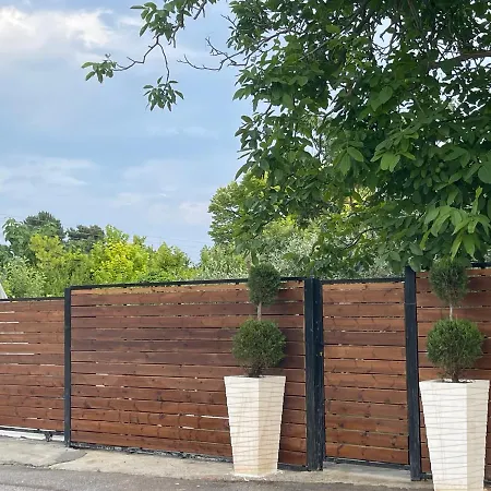 Ellie's Eco Private Glamping And