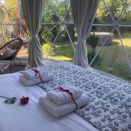 Ellie's Eco Private Glamping And *