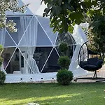 Ellie's Eco Private Glamping And *