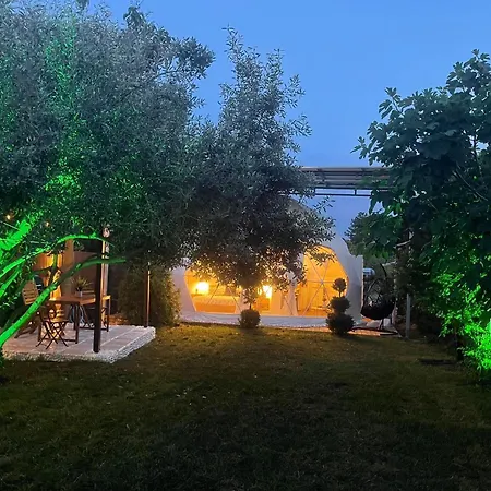 Ellie's Eco Private Glamping And