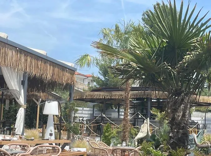 Ellie's Eco Private Glamping And אתר קמפינג Nea Kallikrateia