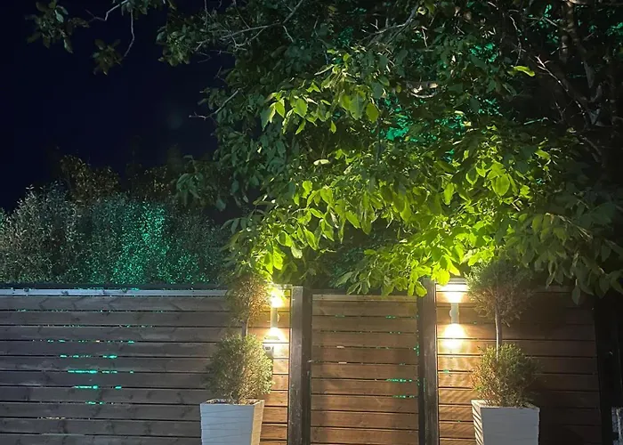 Ellie's Eco Private Glamping And אתר קמפינג