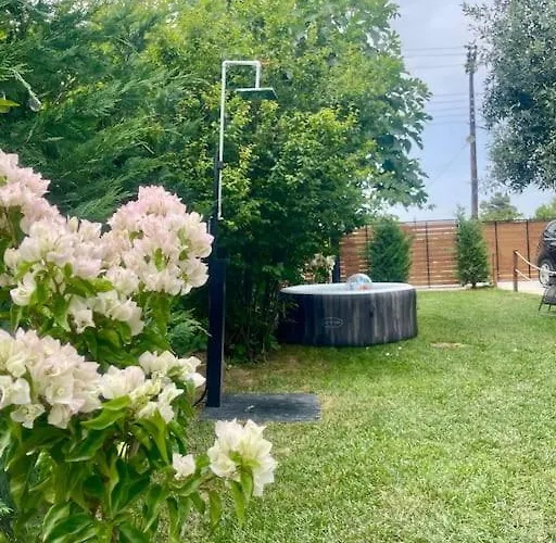 Ellie's Eco Private Glamping And Nea Kallikrateia