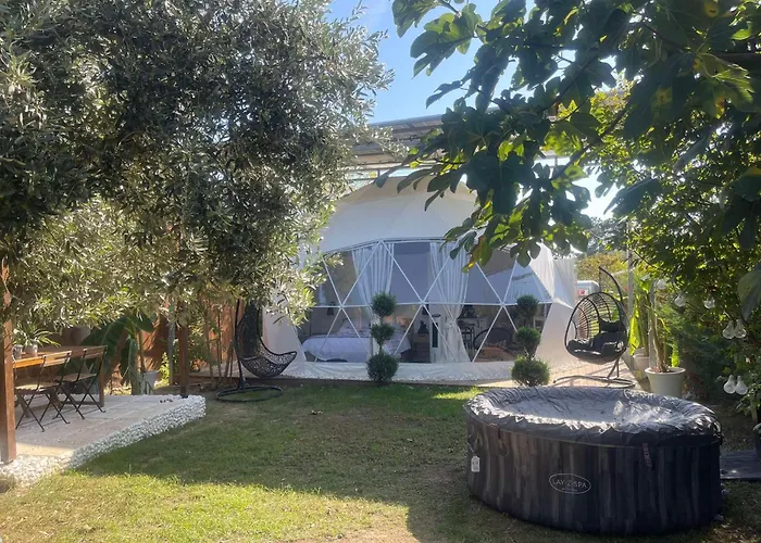 Ellie's Eco Private Glamping And